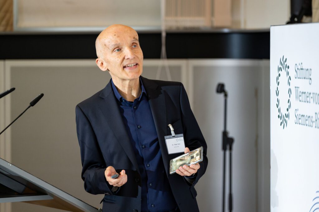 Foto der Podiumsdiskussion "Was braucht das deutsche Innovationssystem?" am 30.09.2025 der Stiftung Werner-von-Siemens-Ring